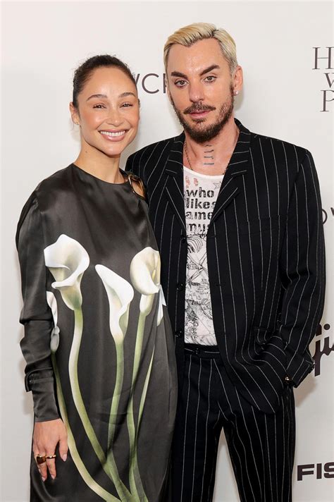 is shannon leto gay|Cara Santana Is Dating This A